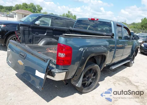 2010 Chevrolet Silverado 1500 Ls from USA, damaged, VIN 1GCSKREA1AZ112439